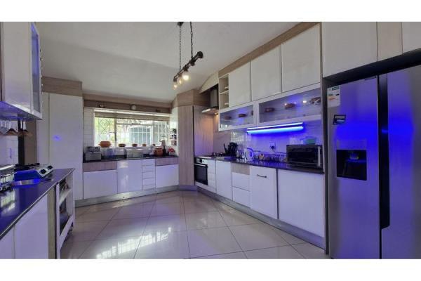 4 Bedroom Property for Sale in Bramley North Gauteng