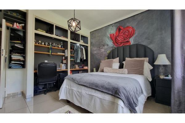 4 Bedroom Property for Sale in Bramley North Gauteng
