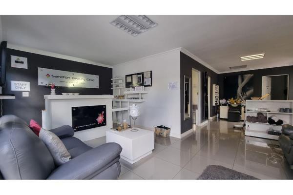 4 Bedroom Property for Sale in Bramley North Gauteng
