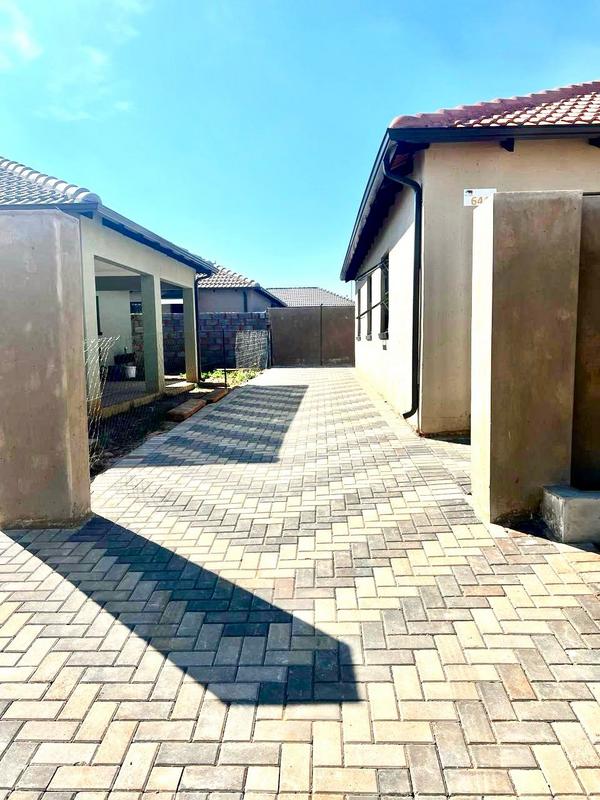 3 Bedroom Property for Sale in Dawn Park Gauteng
