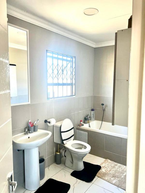 3 Bedroom Property for Sale in Dawn Park Gauteng