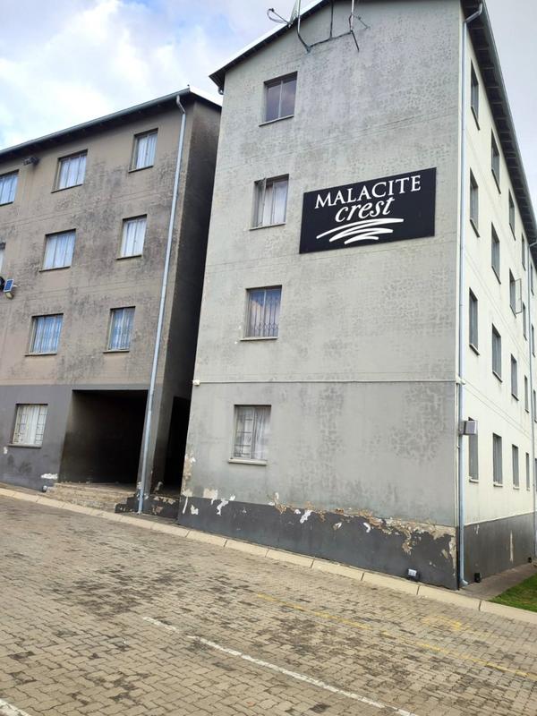 2 Bedroom Property for Sale in Fleurhof Gauteng