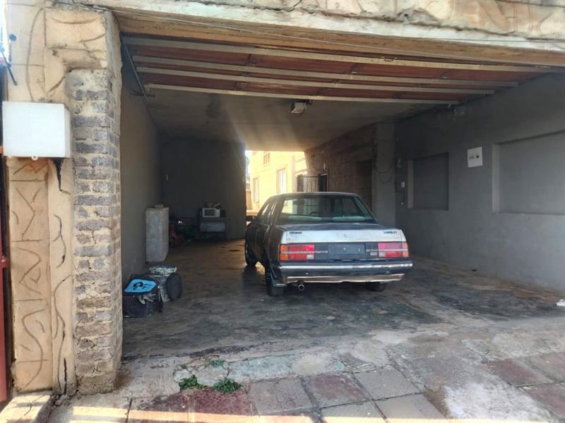 4 Bedroom Property for Sale in Lenasia South Gauteng