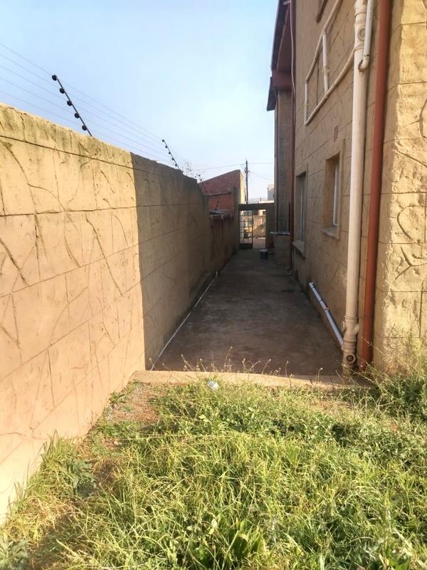 4 Bedroom Property for Sale in Lenasia South Gauteng