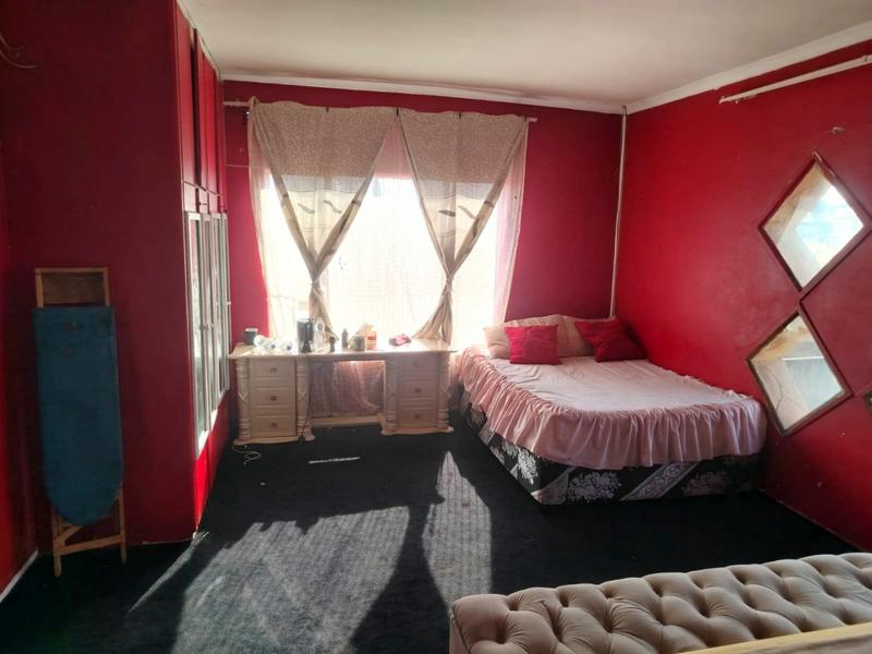 4 Bedroom Property for Sale in Lenasia South Gauteng
