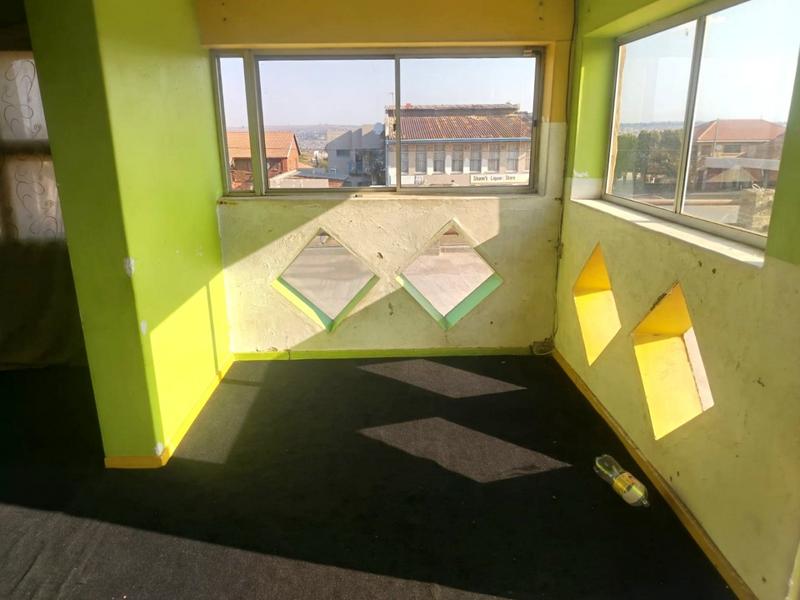 4 Bedroom Property for Sale in Lenasia South Gauteng