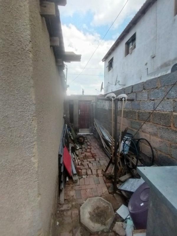 1 Bedroom Property for Sale in Pimville Gauteng