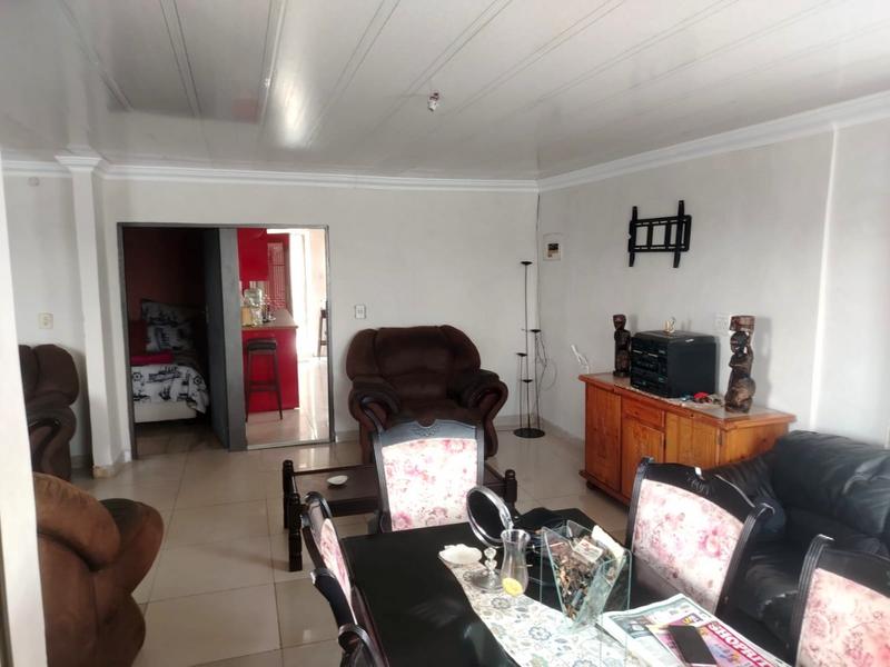 1 Bedroom Property for Sale in Pimville Gauteng