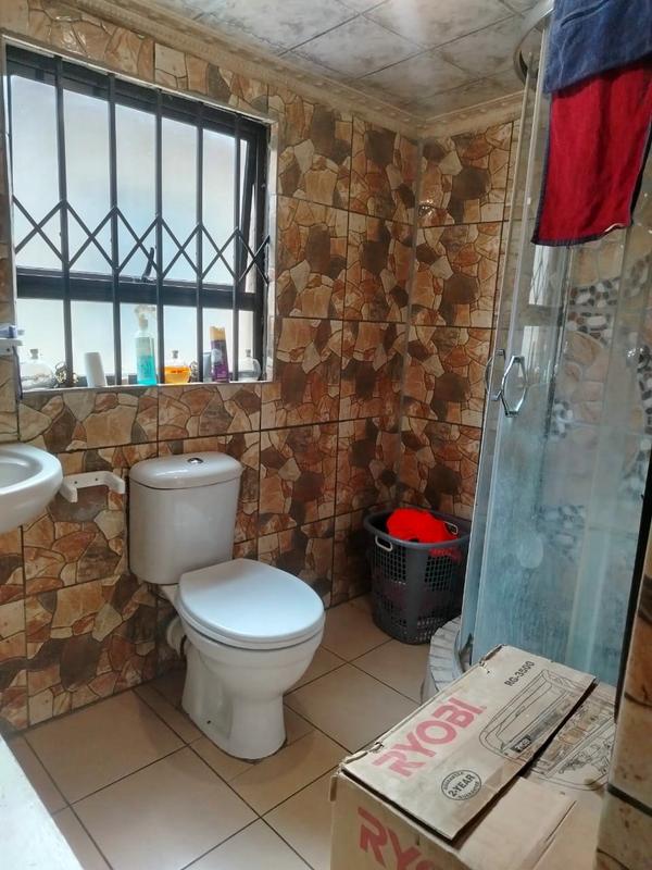 1 Bedroom Property for Sale in Pimville Gauteng
