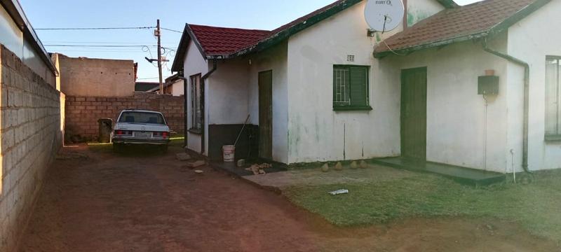 3 Bedroom Property for Sale in Protea Glen Gauteng
