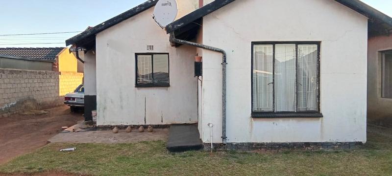3 Bedroom Property for Sale in Protea Glen Gauteng