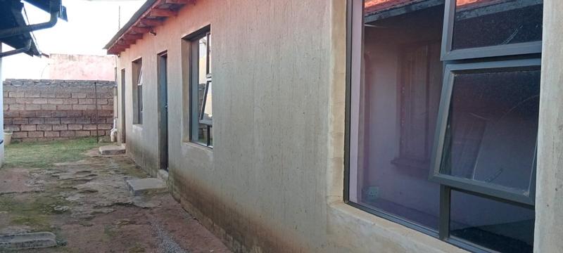 3 Bedroom Property for Sale in Protea Glen Gauteng