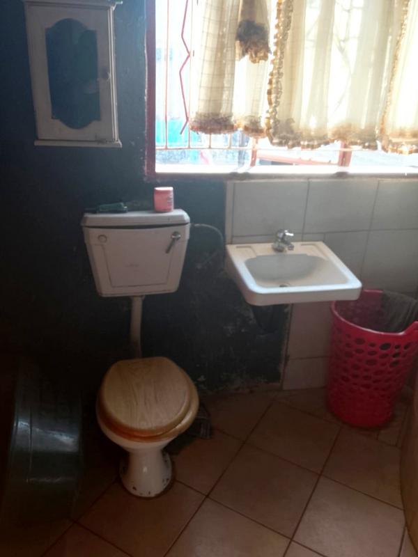 3 Bedroom Property for Sale in Tshepisong Gauteng