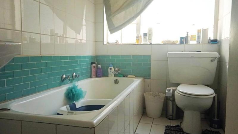 2 Bedroom Property for Sale in Westdene Gauteng