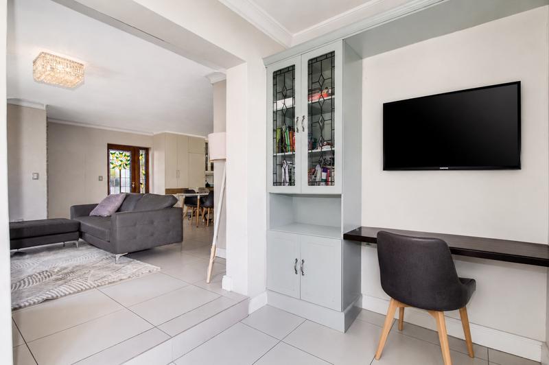 3 Bedroom Property for Sale in Bryanston Gauteng