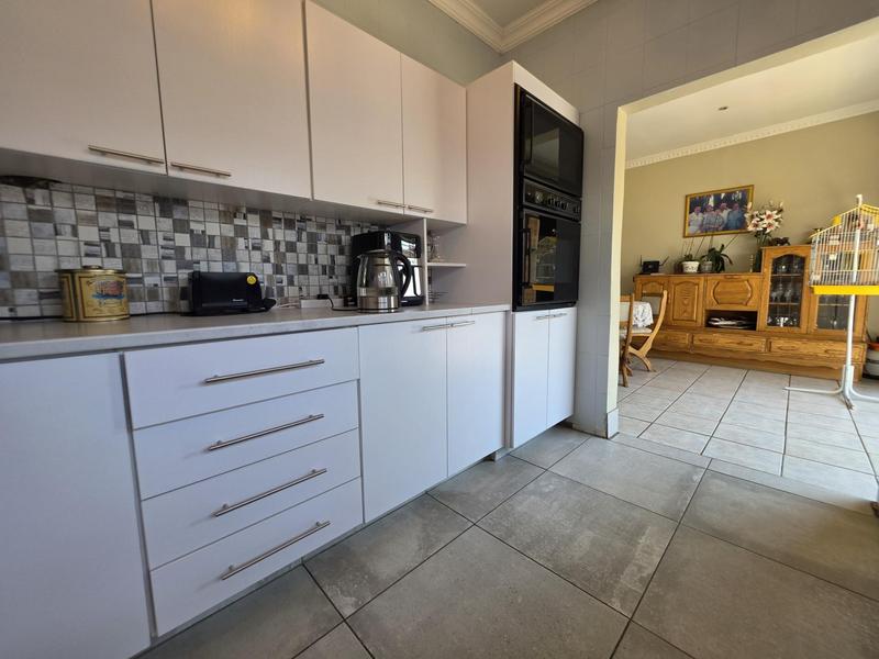 3 Bedroom Property for Sale in South Crest Gauteng