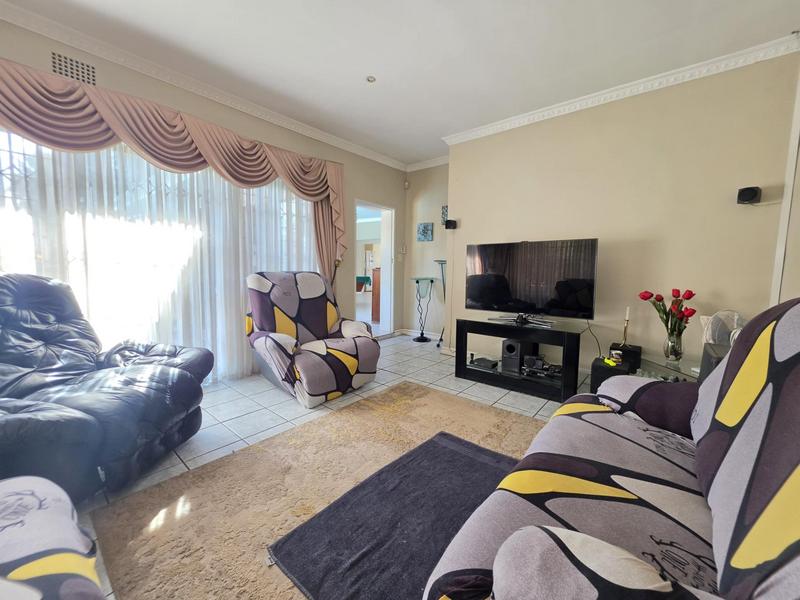 3 Bedroom Property for Sale in South Crest Gauteng