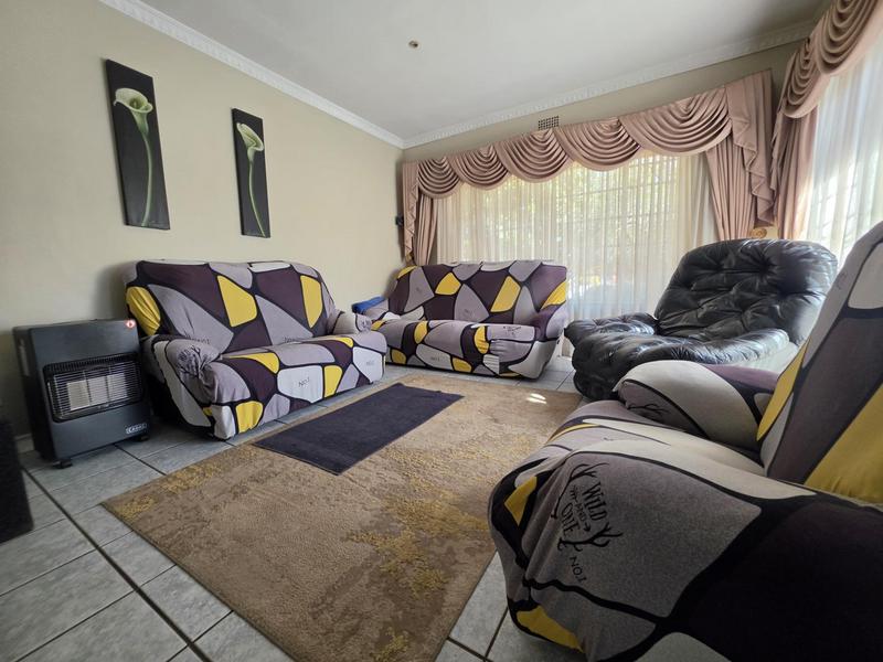 3 Bedroom Property for Sale in South Crest Gauteng