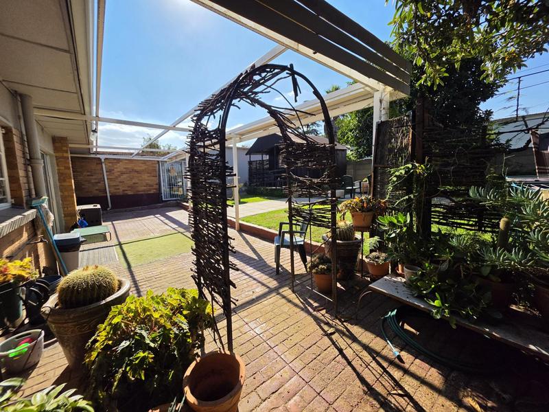 3 Bedroom Property for Sale in South Crest Gauteng