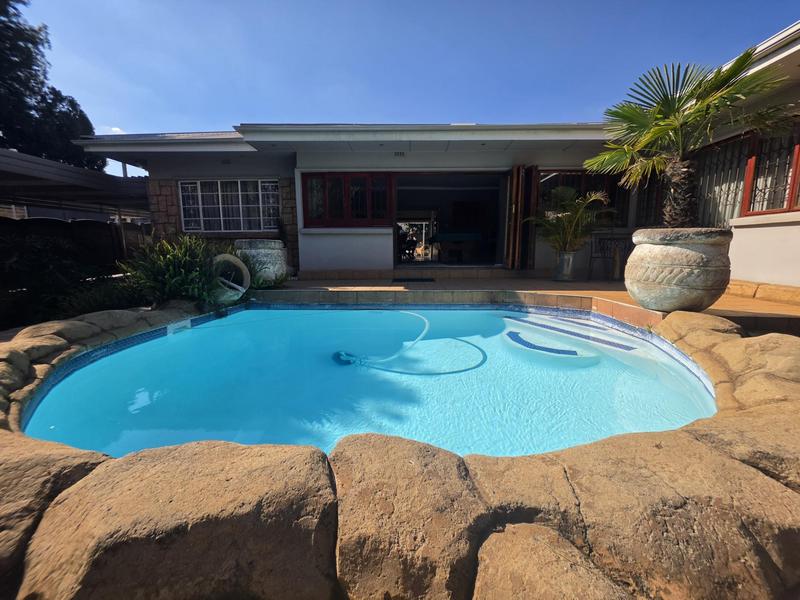 3 Bedroom Property for Sale in South Crest Gauteng