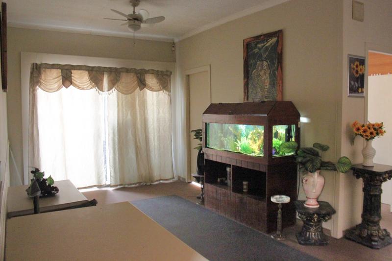 To Let 4 Bedroom Property for Rent in Elspark Gauteng