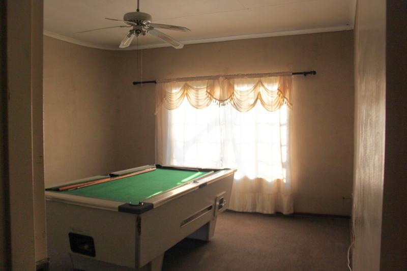 To Let 4 Bedroom Property for Rent in Elspark Gauteng
