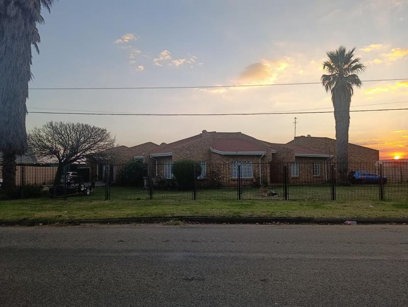 4 Bedroom Property for Sale in Elspark Gauteng