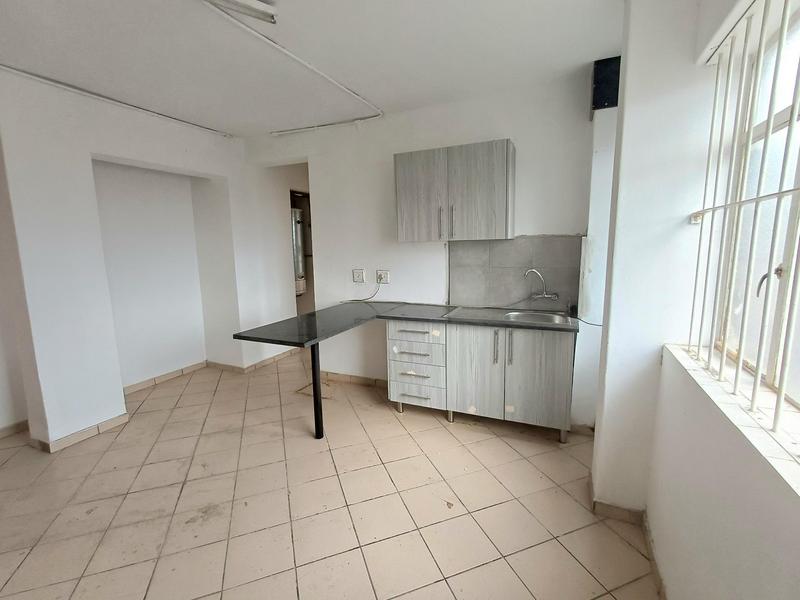 To Let 1 Bedroom Property for Rent in Sunnyside Gauteng