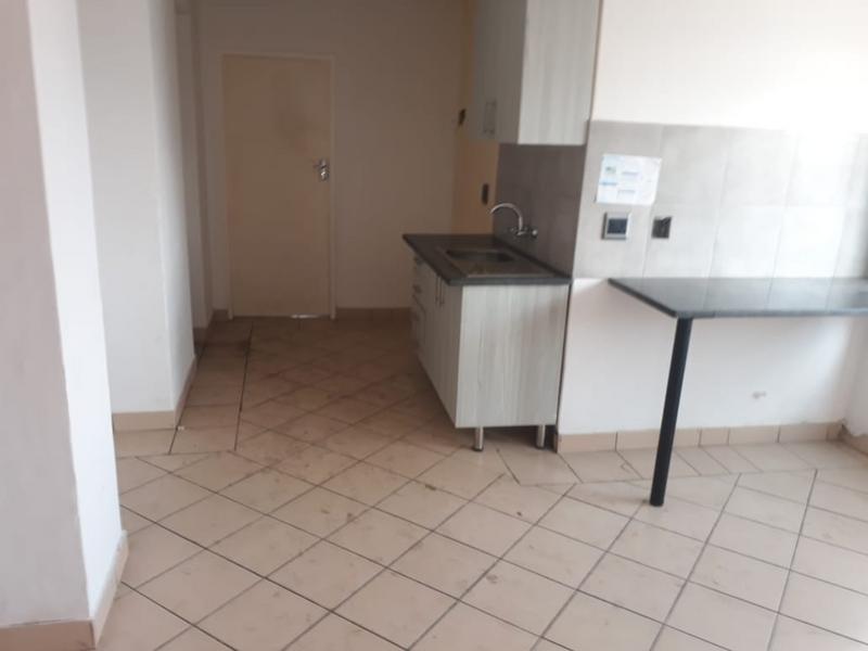To Let 1 Bedroom Property for Rent in Sunnyside Gauteng