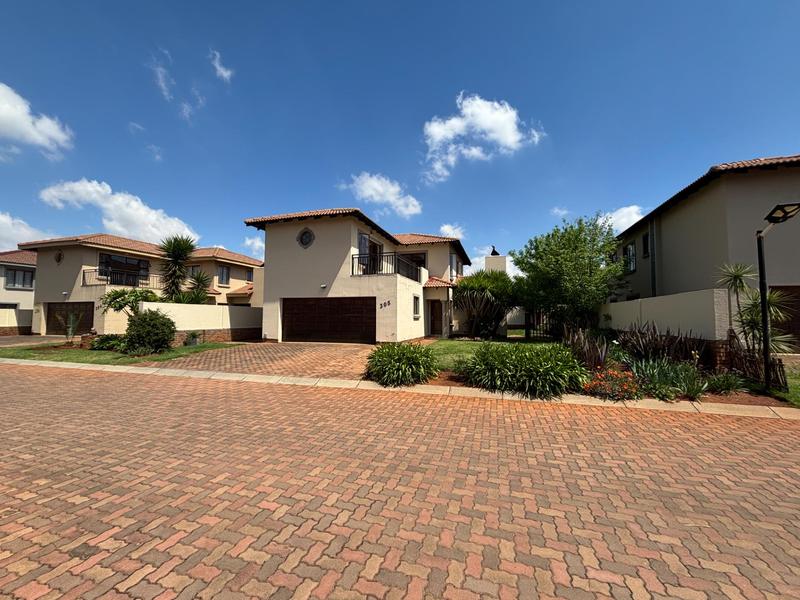 3 Bedroom Property for Sale in Kenleaf Gauteng