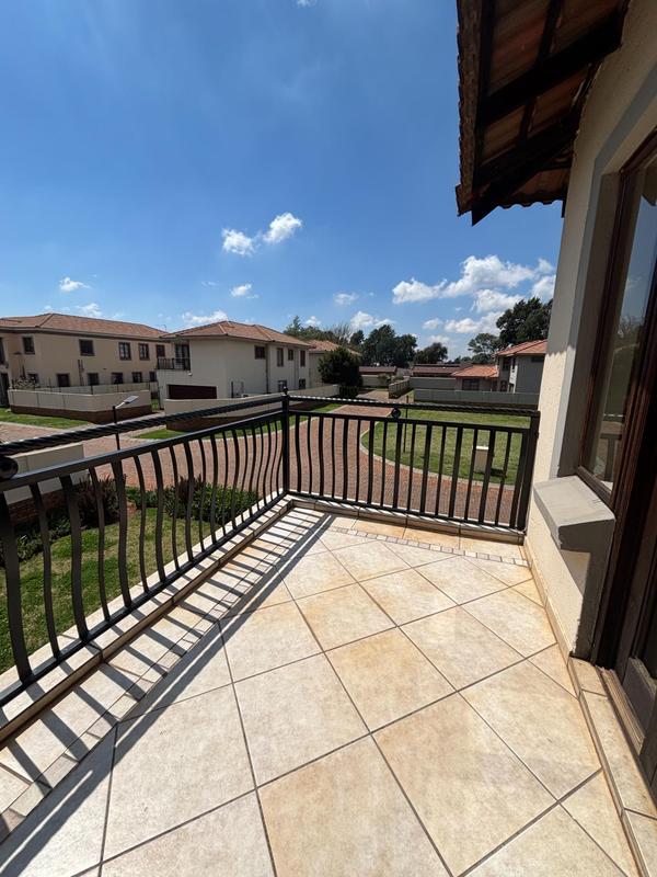 3 Bedroom Property for Sale in Kenleaf Gauteng