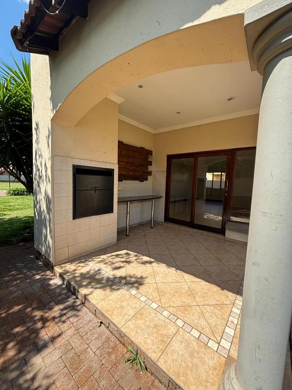 3 Bedroom Property for Sale in Kenleaf Gauteng