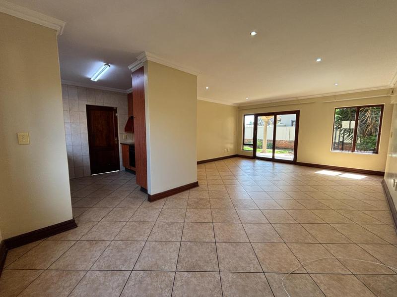 3 Bedroom Property for Sale in Kenleaf Gauteng