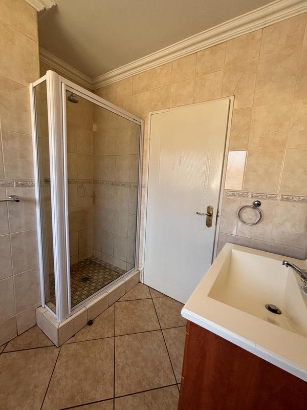 3 Bedroom Property for Sale in Kenleaf Gauteng