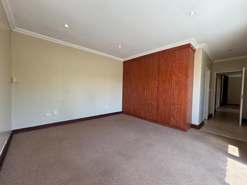3 Bedroom Property for Sale in Kenleaf Gauteng
