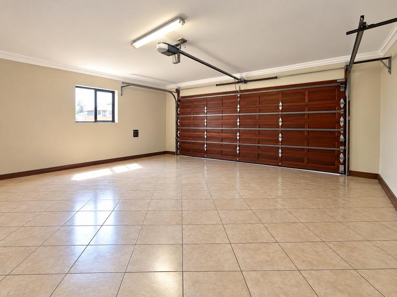 3 Bedroom Property for Sale in Kenleaf Gauteng