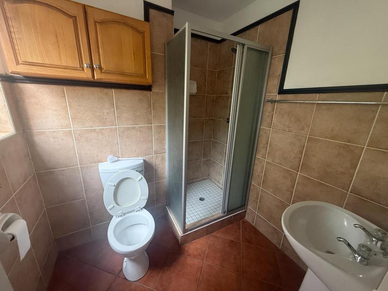 To Let 2 Bedroom Property for Rent in Die Hoewes Gauteng