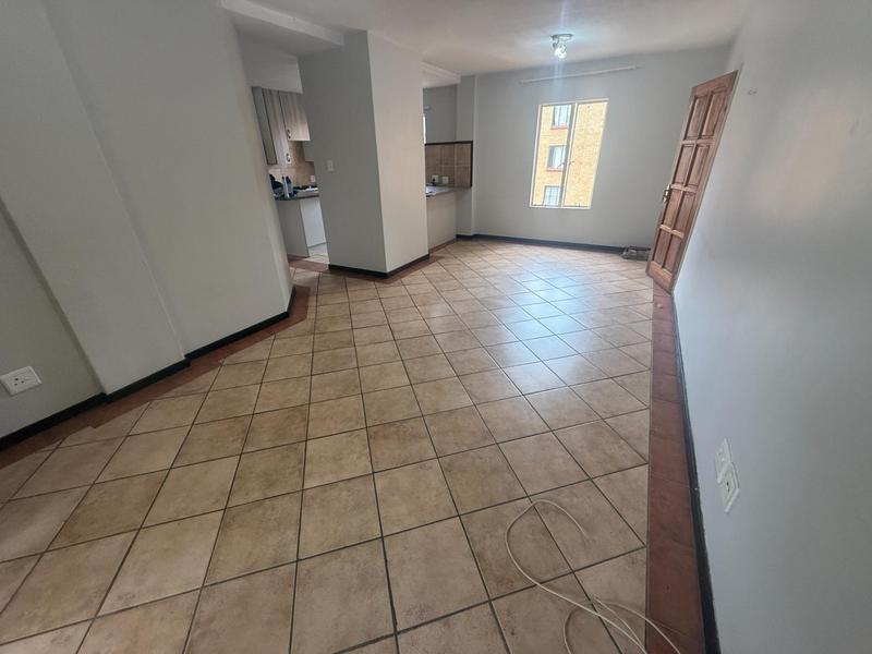 To Let 2 Bedroom Property for Rent in Die Hoewes Gauteng