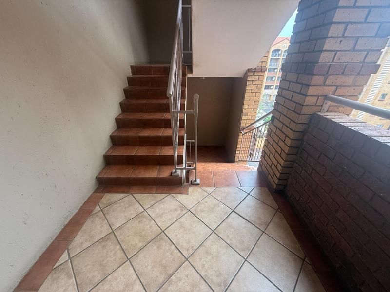To Let 2 Bedroom Property for Rent in Die Hoewes Gauteng