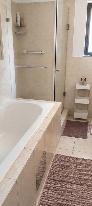 3 Bedroom Property for Sale in Carlswald Estate Gauteng