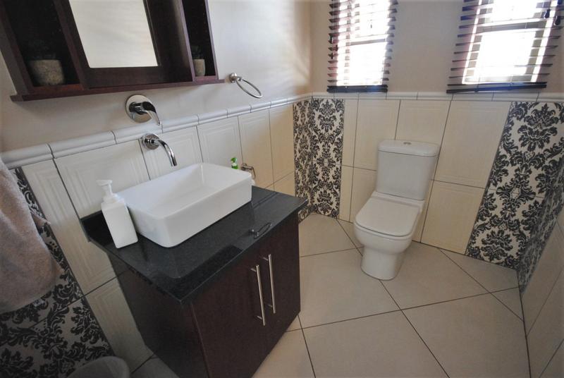 To Let 6 Bedroom Property for Rent in Midstream Estate Gauteng