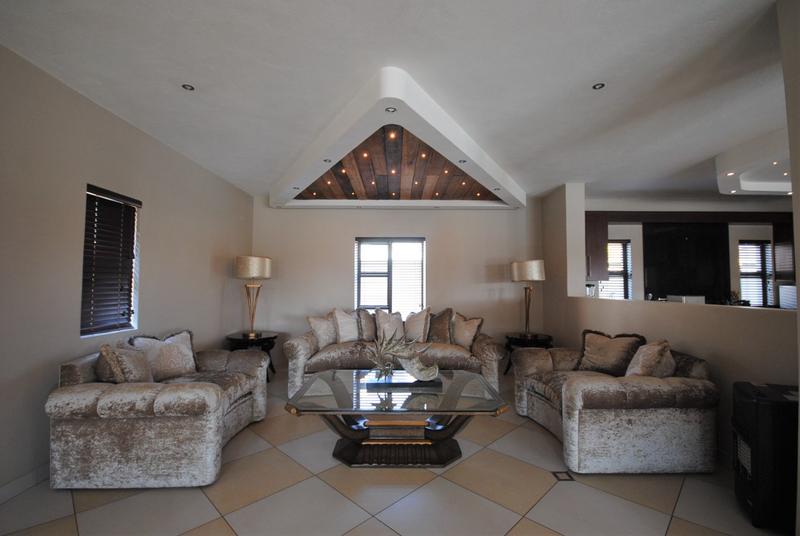 To Let 6 Bedroom Property for Rent in Midstream Estate Gauteng
