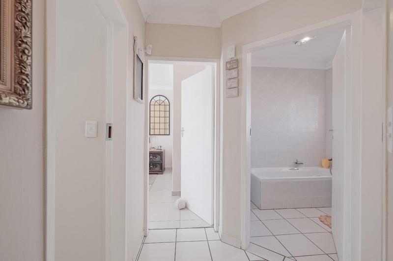 4 Bedroom Property for Sale in Wierdaglen Estate Gauteng