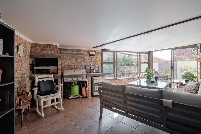 4 Bedroom Property for Sale in Wierdaglen Estate Gauteng