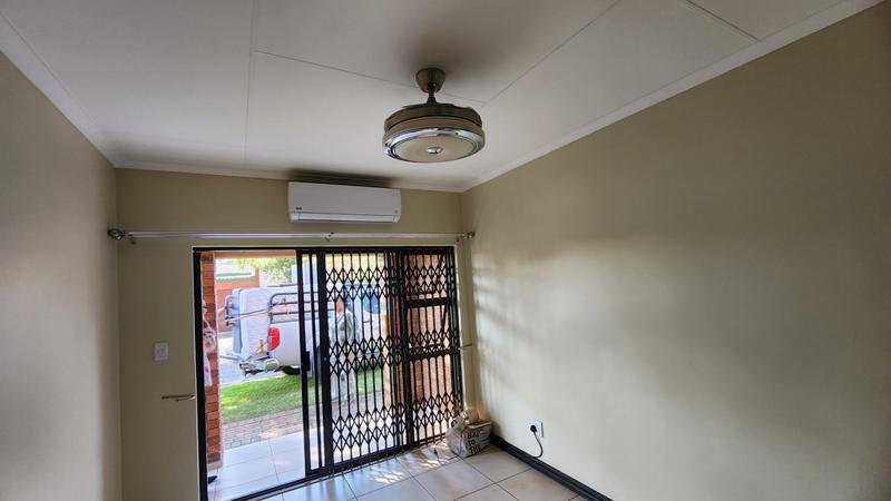 1 Bedroom Property for Sale in Montana Tuine Gauteng