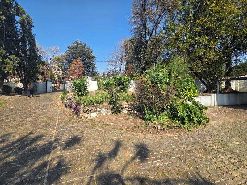 To Let 2 Bedroom Property for Rent in Buccleuch Gauteng