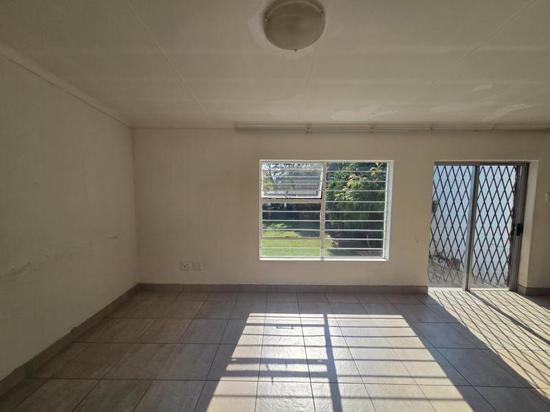 To Let 2 Bedroom Property for Rent in Buccleuch Gauteng