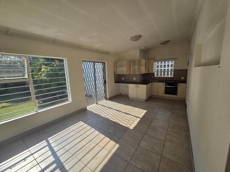 To Let 2 Bedroom Property for Rent in Buccleuch Gauteng