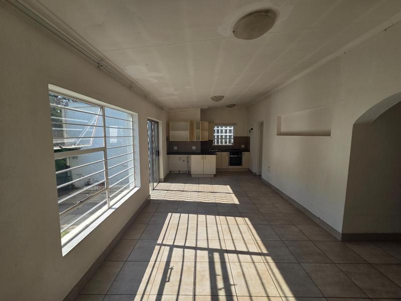 To Let 2 Bedroom Property for Rent in Buccleuch Gauteng