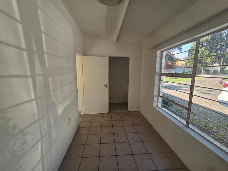 To Let 2 Bedroom Property for Rent in Buccleuch Gauteng